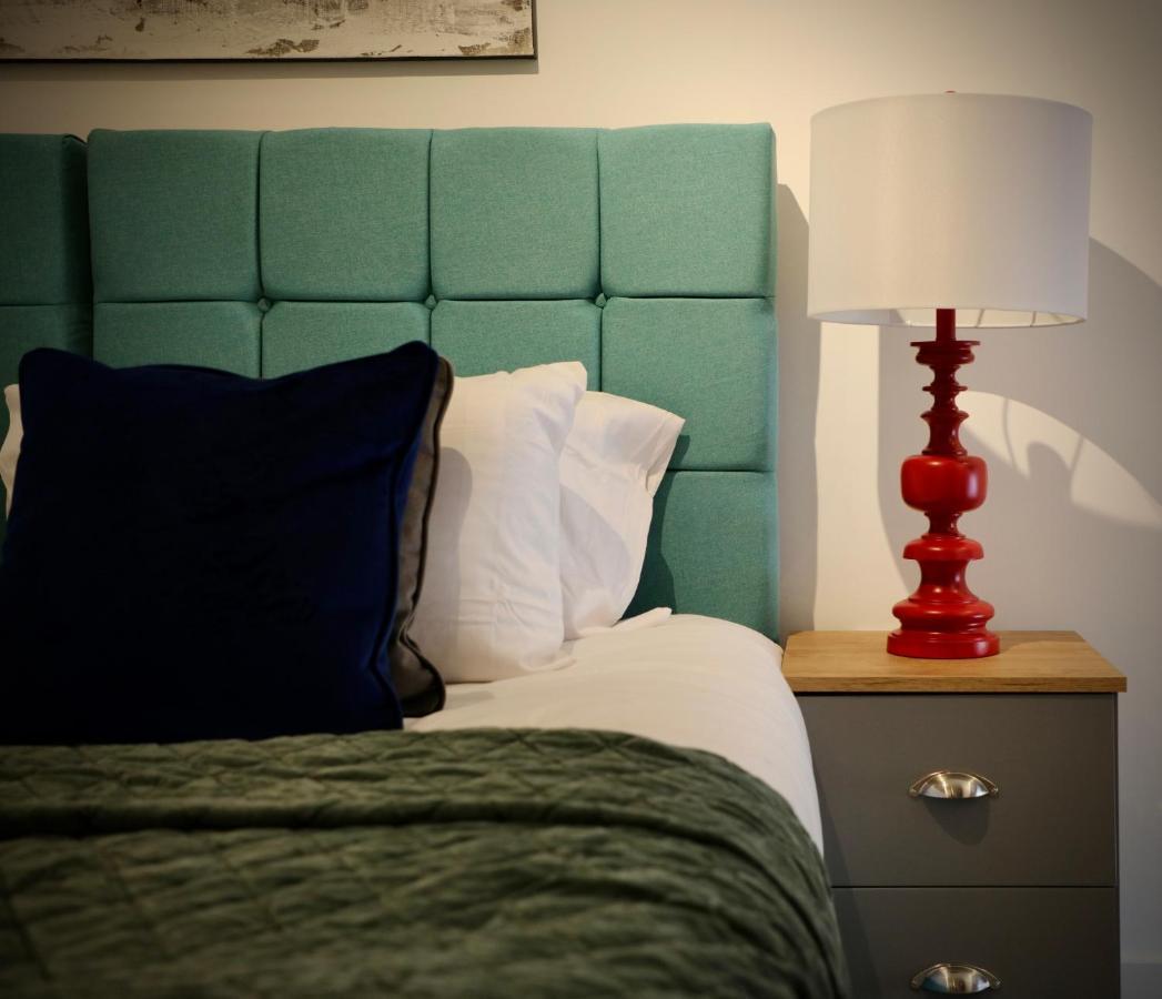 Serviced Apartments Nailsea מראה חיצוני תמונה